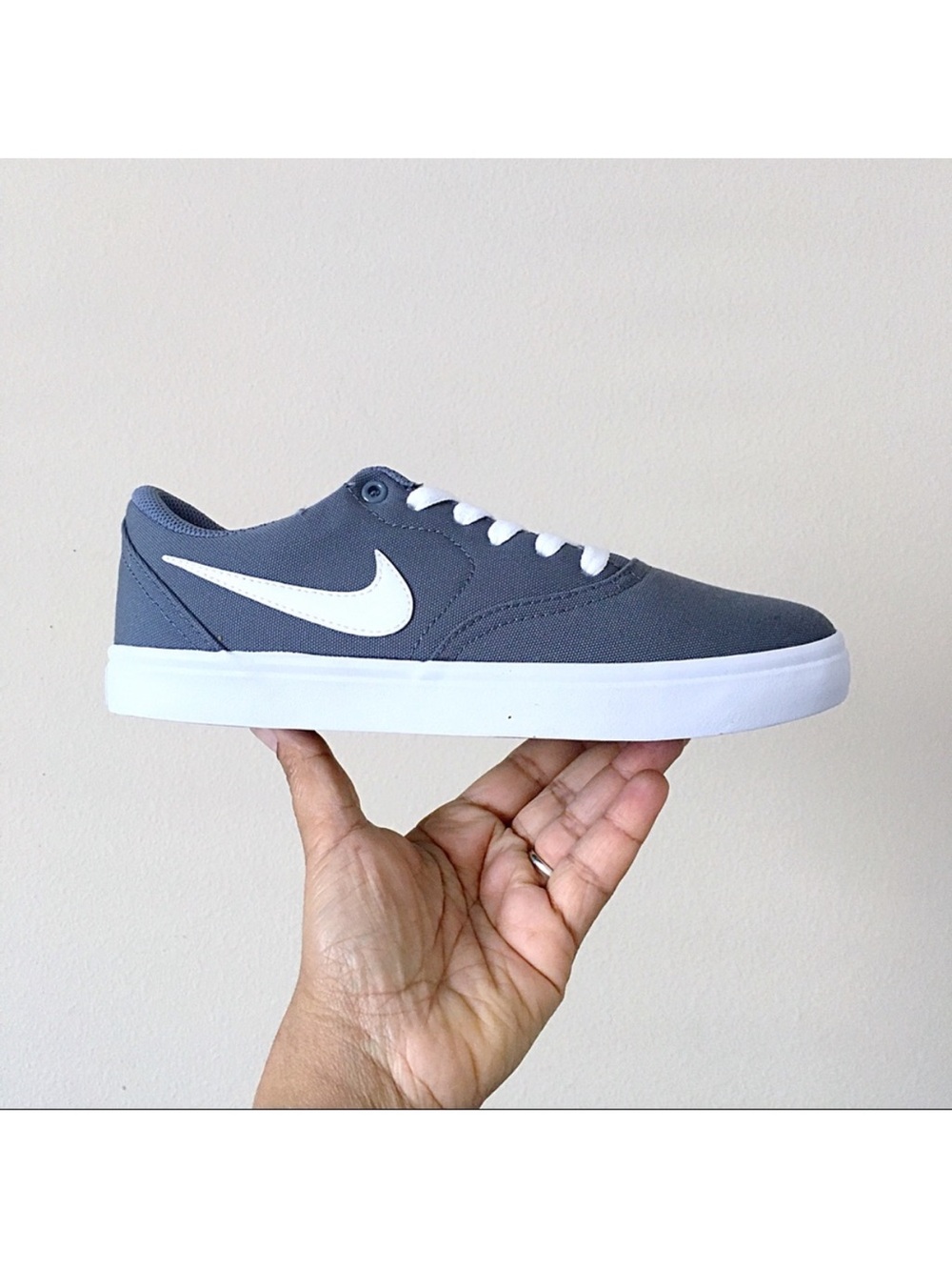 Nike SB Check Solarsoft Sneakers